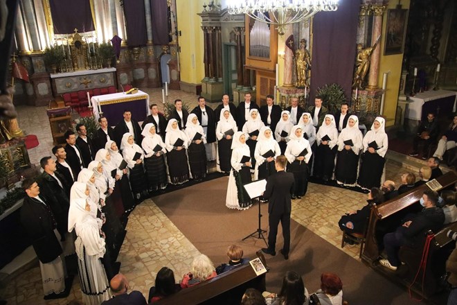 ​Korizmeni koncert vokalnog ansambla Lado  u Župi svetog Nikole biskupa u Čakovcu